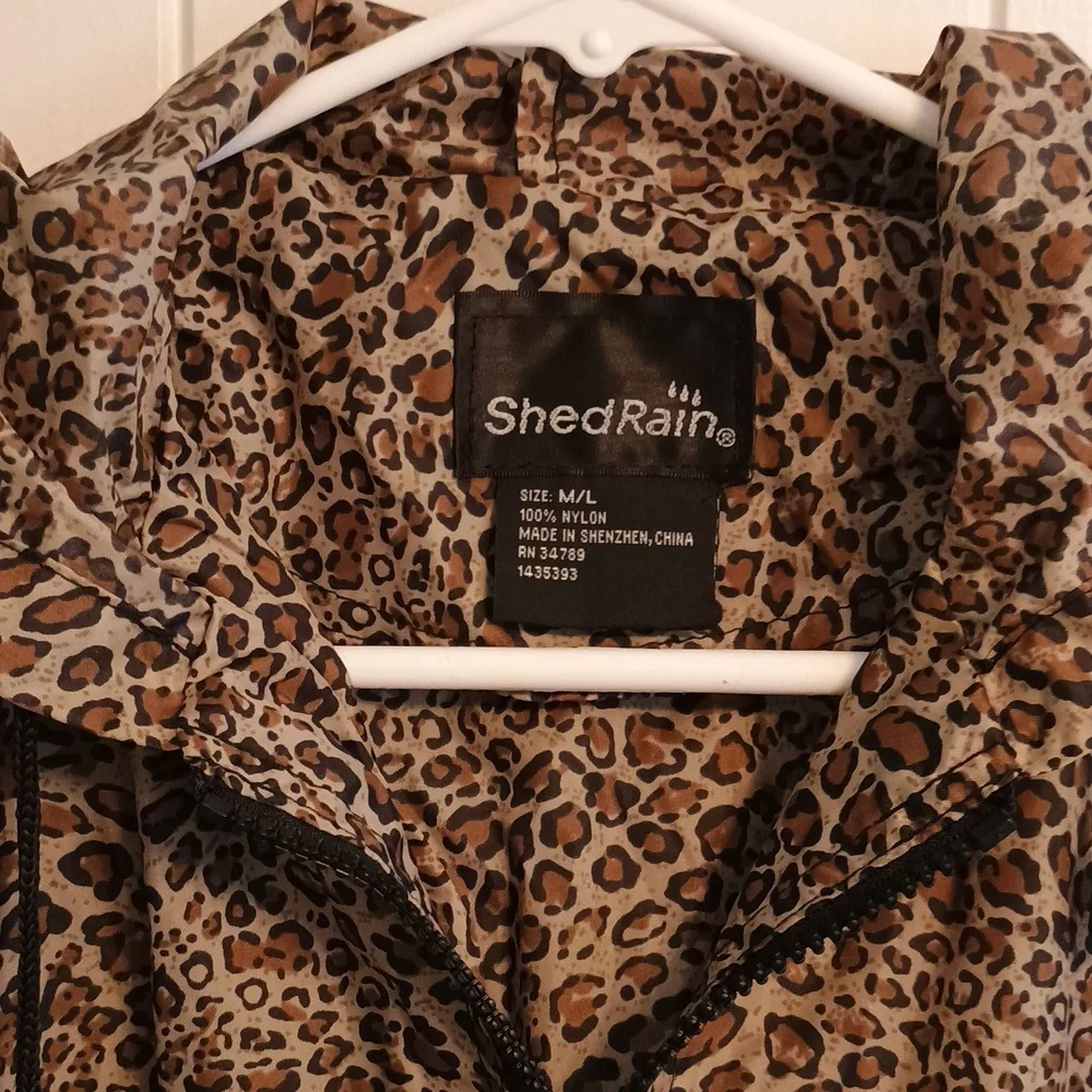 Woman's ShedRain Fun Leopard Print Jacket-Size M/L